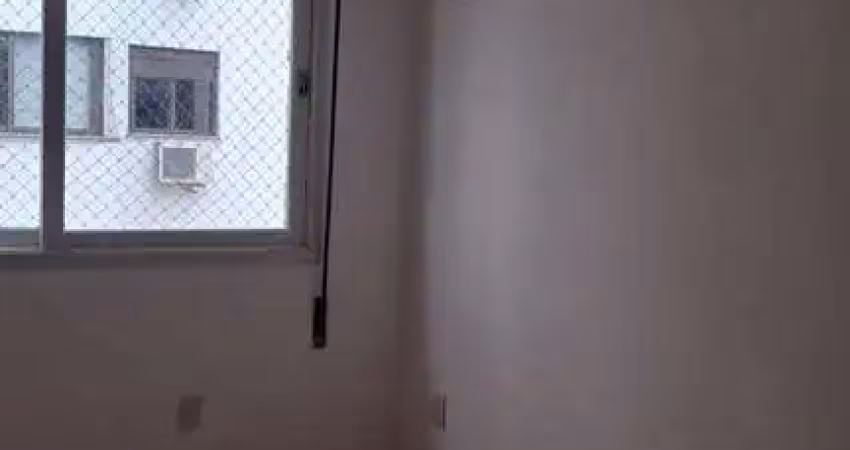 Cobertura de 3 quartos, suíte e 1 vaga de garagem no bairro bom fim em poa/rs