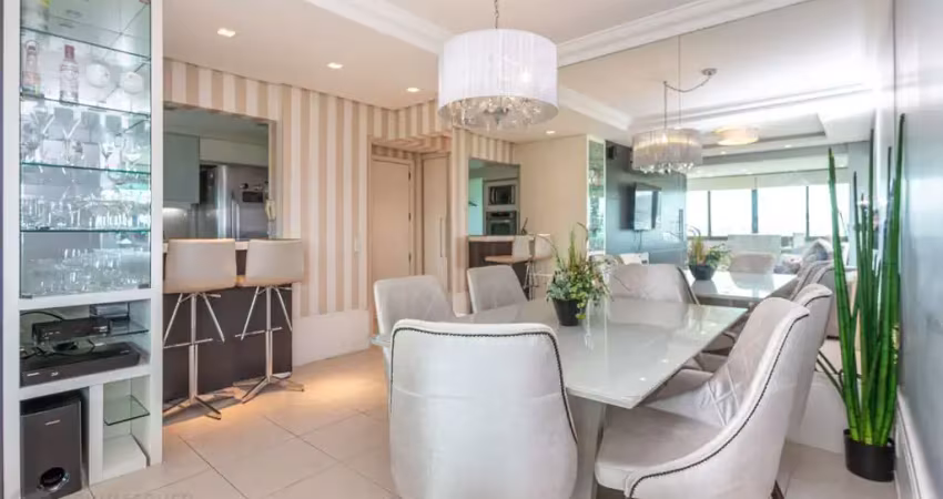 Apartamento de 97m², 2 dormitórios,1suíte, 3 vagas de garagem na rua guararapes