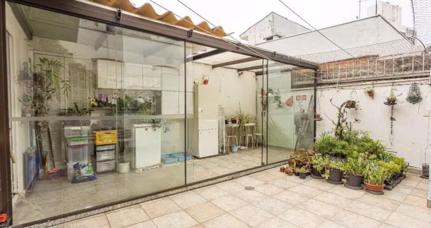Vende-se cobertura com 3 quartos,(1 suíte) e 1 vaga – 167 m² – bom fim