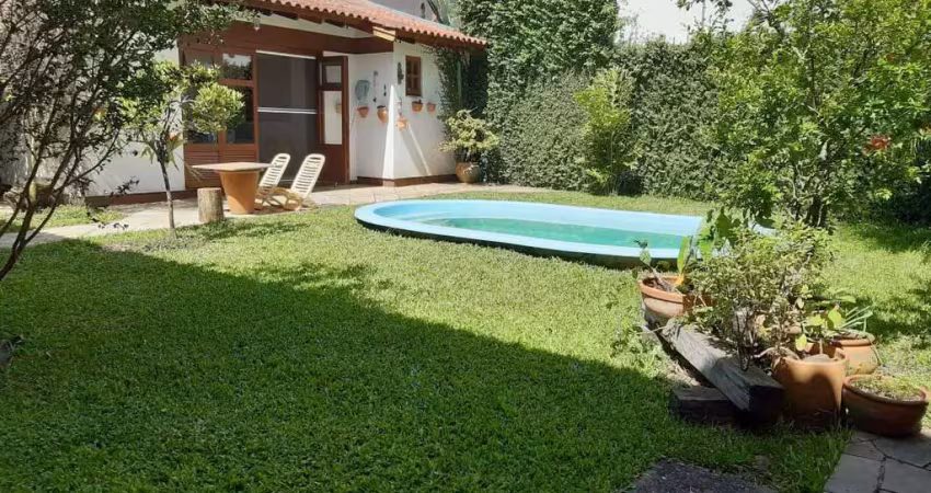 Casa com 3 quartos à venda na Avenida Guaíba, 13868, Serraria, Porto Alegre