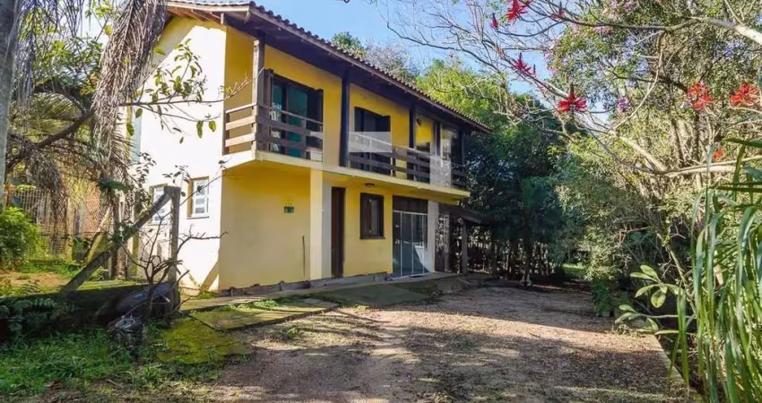 Ótimo sitio com 2 dormitórios no bairro hípica com área frutífera