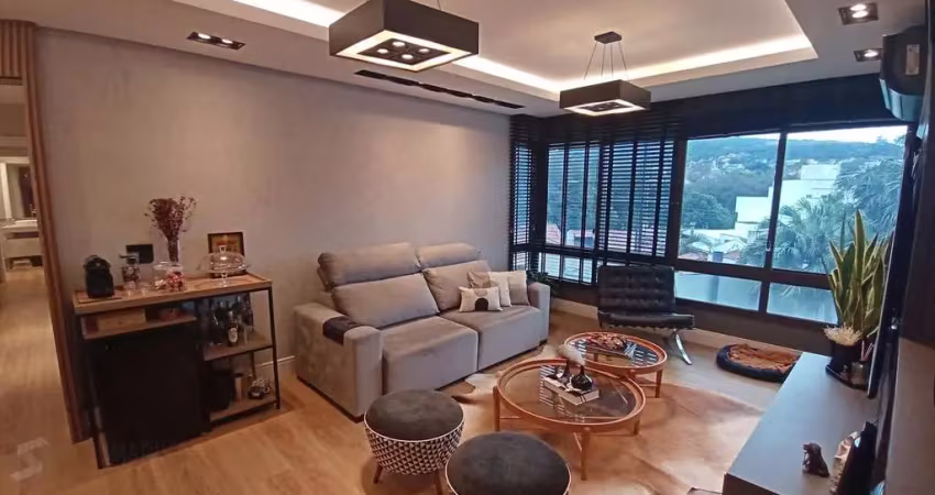 Apartamento com 3 dormitórios e 2 vagas, no bairro ipanema