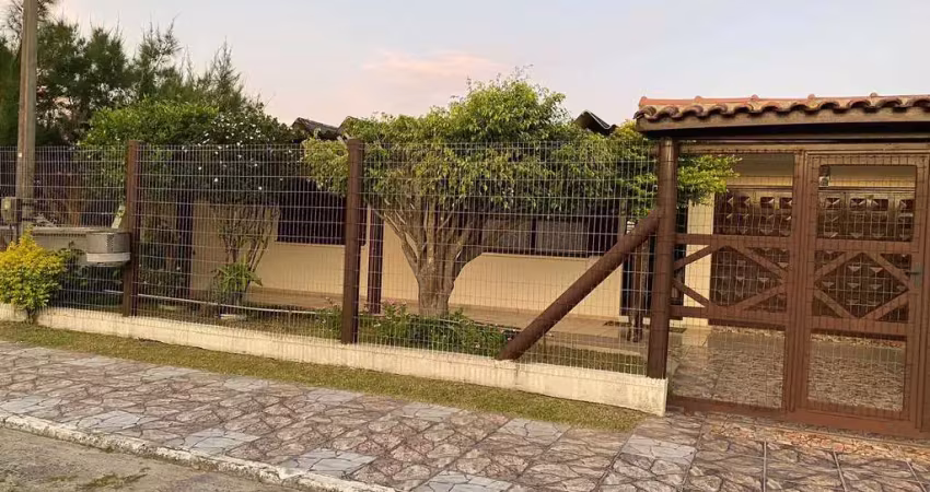 Casa com 4 quartos à venda na Rua Agostinho Dos Santos, 1731, Praia de Cidreira, Cidreira
