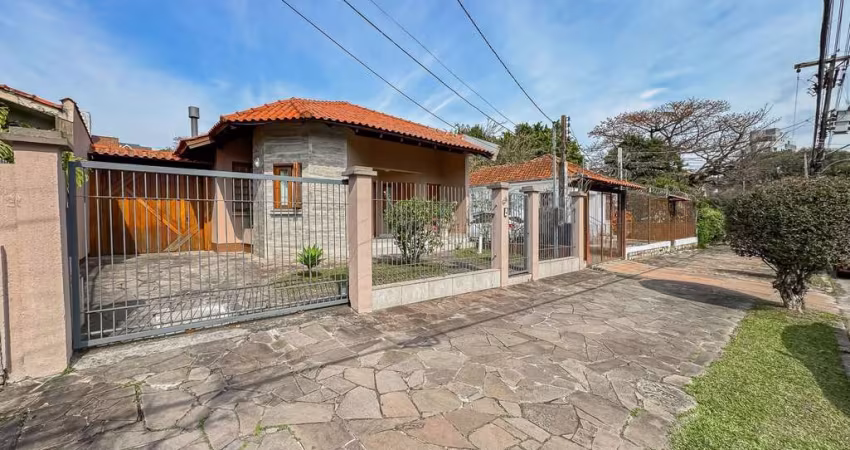 Casa de 3 dormitórios, suíte, 3 banheiros para venda em excelente localização no bairro chácara das pedras em porto alegre/rs.