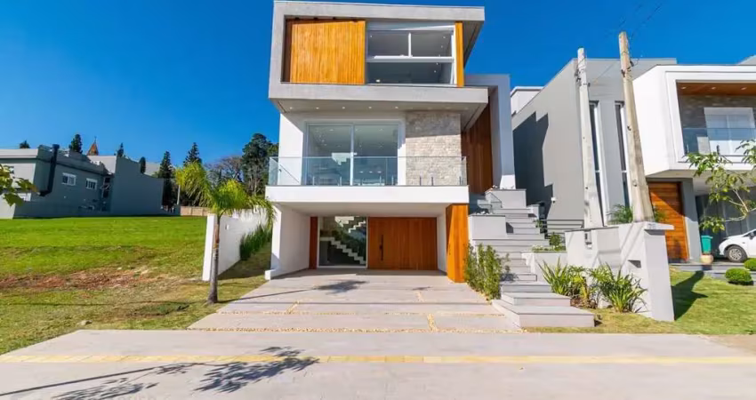 Casa em condomínio com 3 suítes, no centro de gravataí