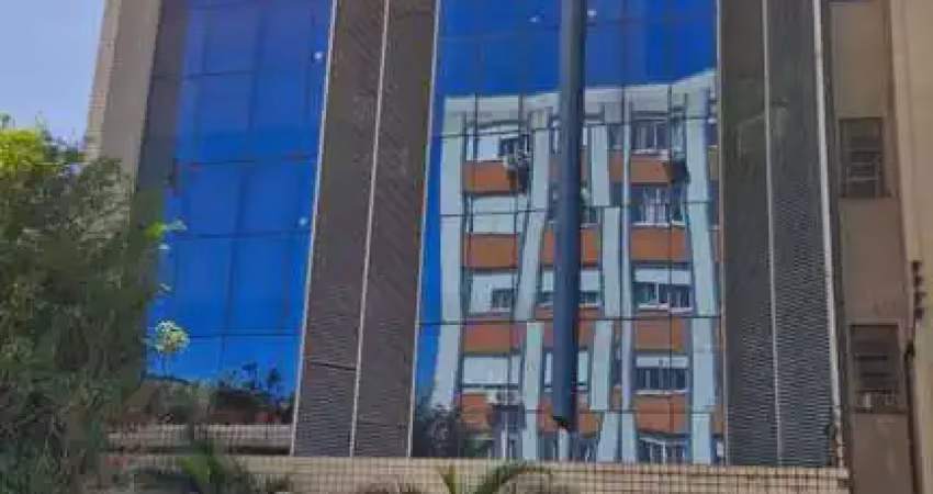 Sala na rua general lima e silva com 68,50 m² de área privativa, pátio com churrasqueira