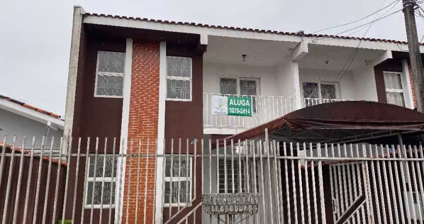 SOBRADO AMPLO  -  FRENTE PRA RUA