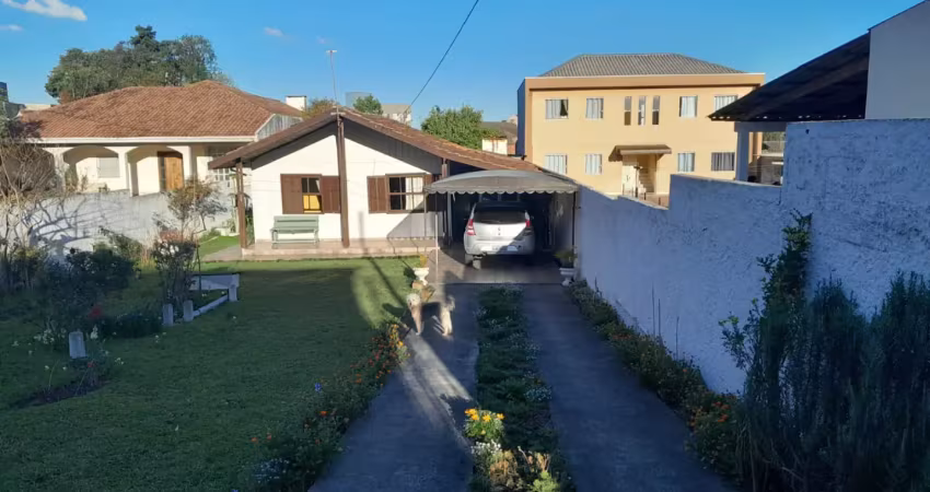 Casa com 3 quartos à venda na Rua Santa Anastasia, 66, Cajuru, Curitiba