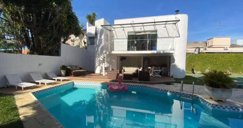 Casa com 4 quartos à venda na Vila Oliveira, Mogi das Cruzes 