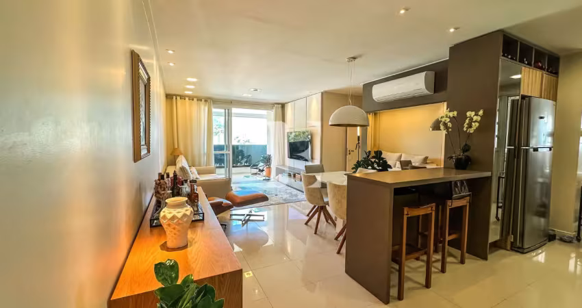 Lindo apartamento com vista livre, sol da manhã e condomínio completo