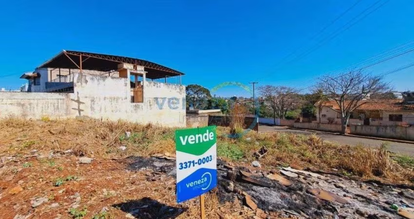 Terreno à venda, 444.00 m2 por R$250000.00  - Matarazzo - Londrina/PR