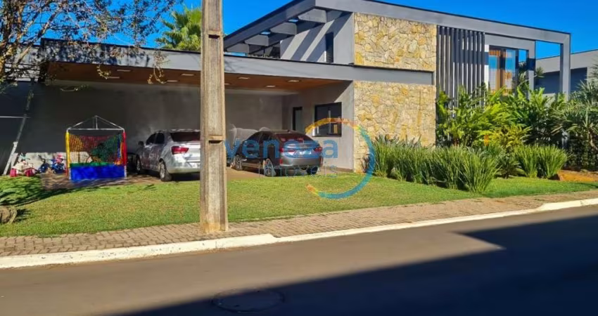 Casa Residencial com 3 quartos  à venda, 320.00 m2 por R$3500000.00  - Santa Adelaide - Cambe/PR