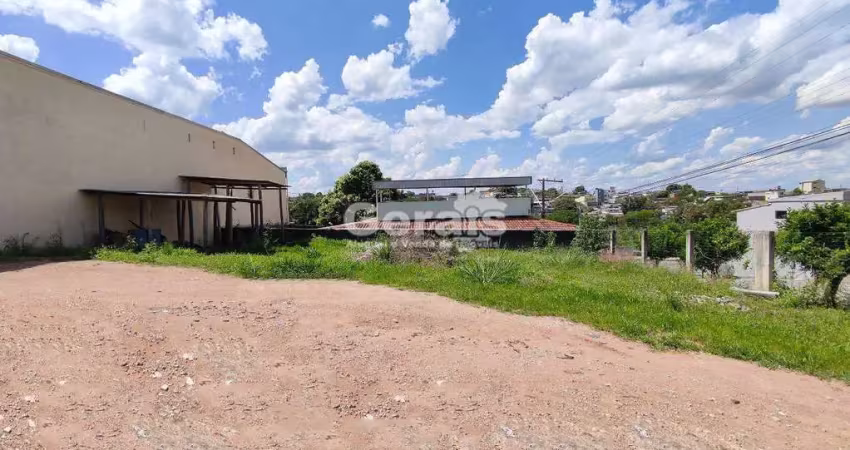 Terreno comercial para alugar no Quintino, Divinópolis 