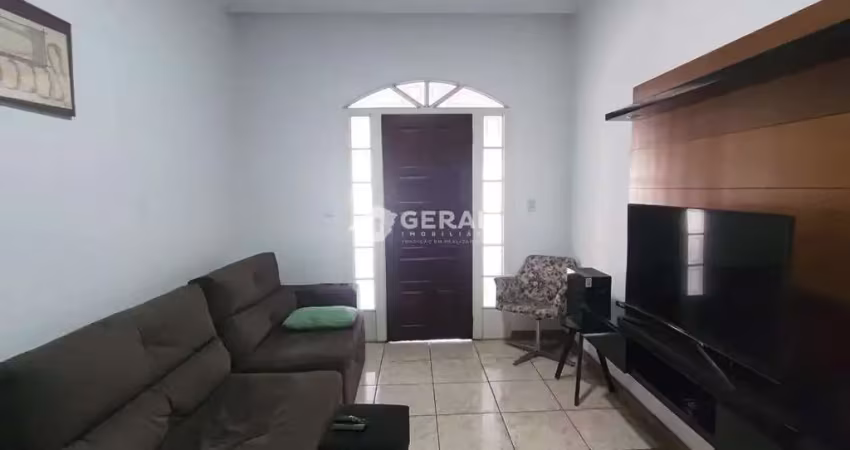 Casa para aluguel, 3 quartos, 1 suíte, 3 vagas, manoel valinhas - divinópolis/mg