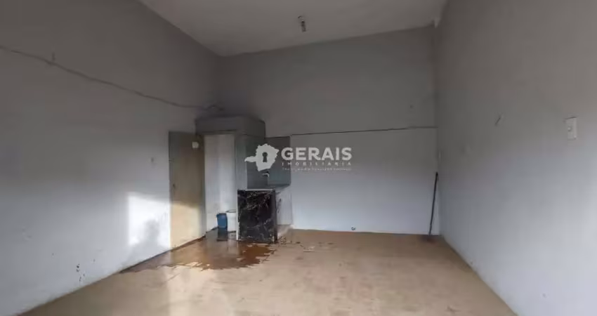 Ponto comercial para alugar no Alvorada, Divinópolis 