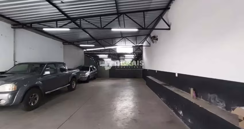 Barracão / Galpão / Depósito para alugar no São José, Divinópolis 