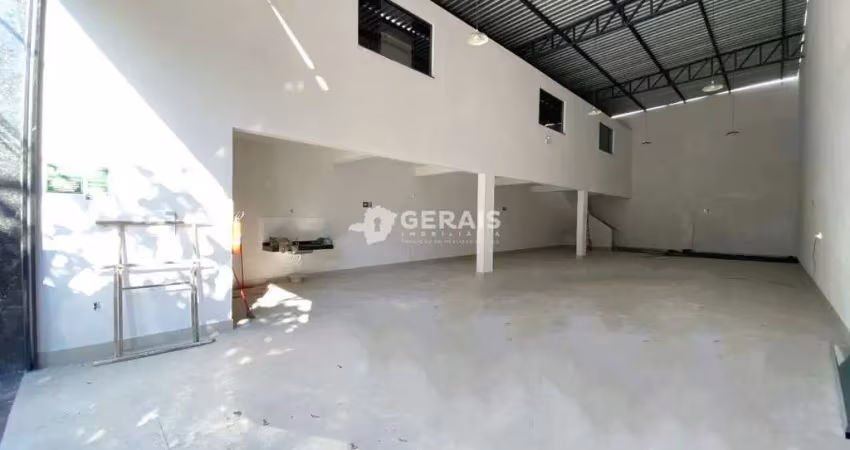 Barracão / Galpão / Depósito para alugar no São José, Divinópolis 