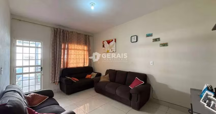Casa à venda, 3 quartos, 1 suíte, 2 vagas, chanadour - divinópolis/mg