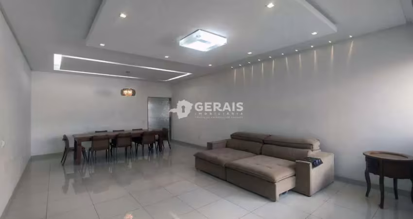 Casa à venda, 3 quartos, 1 suíte, 5 vagas, santa tereza - divinópolis/mg