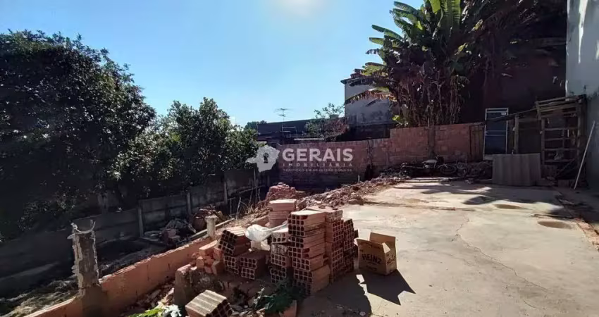 Terreno à venda no Antônio Fonseca, Divinópolis 