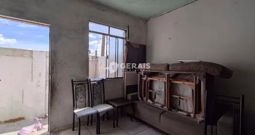 Casa com 3 quartos à venda no Davanuze, Divinópolis 
