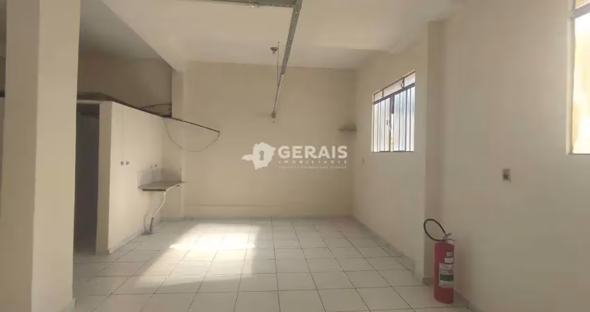 Ponto comercial para alugar no Planalto, Divinópolis 