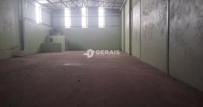 Barracão / Galpão / Depósito para alugar no Levindo Paula Pereira, Divinópolis 