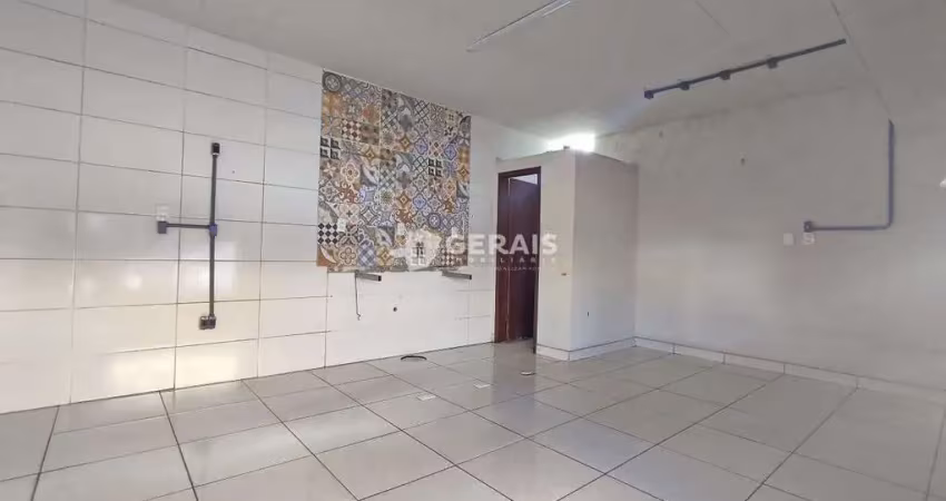 Ponto comercial para alugar no Niterói, Divinópolis 