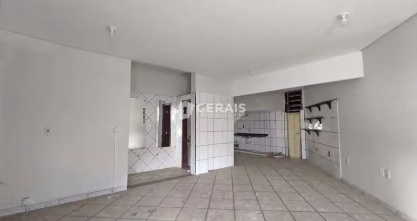 Ponto comercial para alugar no São Sebastião, Divinópolis 