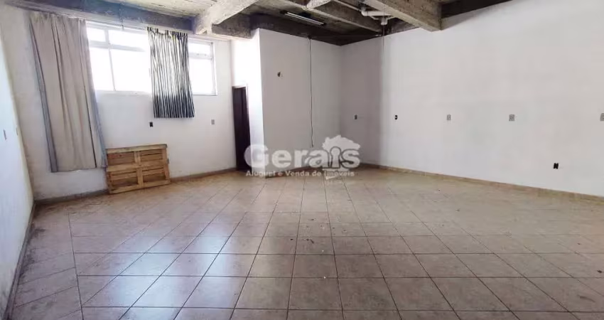 Ponto comercial para alugar no Bom Pastor, Divinópolis 