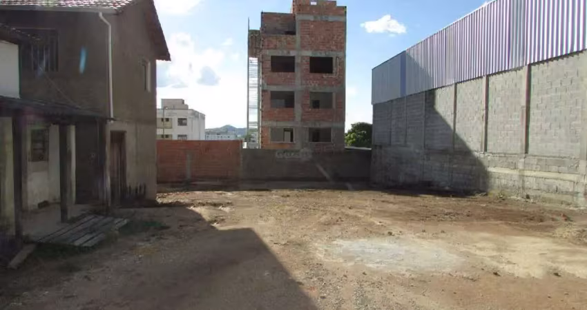 Lote com loja para aluguel, santo antônio - divinópolis/mg