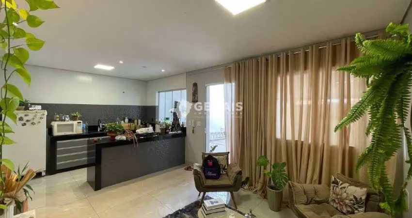 Casa à venda, 2 quartos, 1 suíte, 2 vagas, vila das roseiras - divinópolis/mg