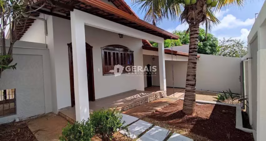 Casa à venda, 3 quartos, 1 suíte, 2 vagas, sao judas tadeu - divinópolis/mg
