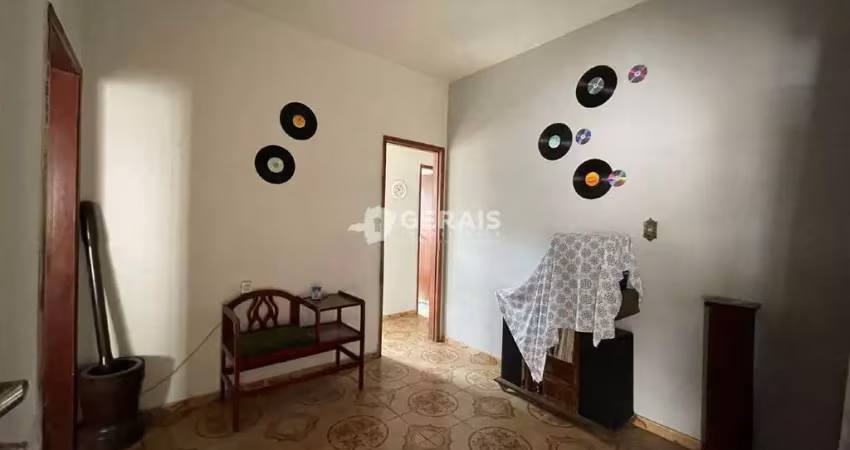 Casa à venda, 3 quartos, 4 vagas, tiete - divinópolis/mg
