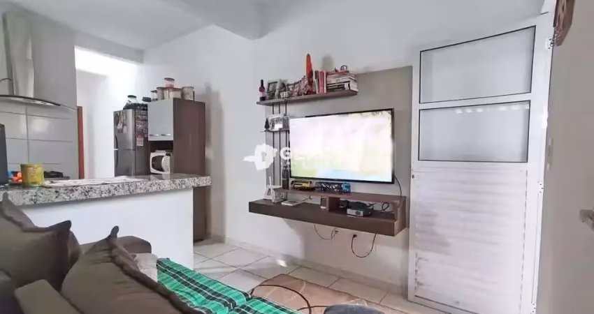 Casa à venda, 2 quartos, 2 vagas, campina verde - divinópolis/mg