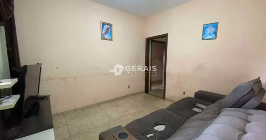 Casa à venda, 3 quartos, 1 suíte, 2 vagas, interlagos - divinópolis/mg