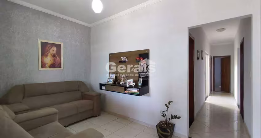 Casa à venda, 3 quartos, 2 vagas, são roque - divinópolis/mg