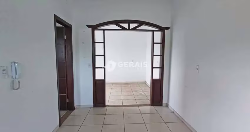 Casa à venda, 5 quartos, 2 vagas, alvorada - divinópolis/mg