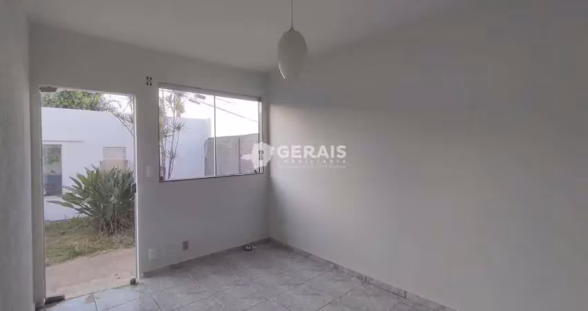Casa à venda, 2 quartos, 2 vagas, nossa senhora de lourdes - divinópolis/mg