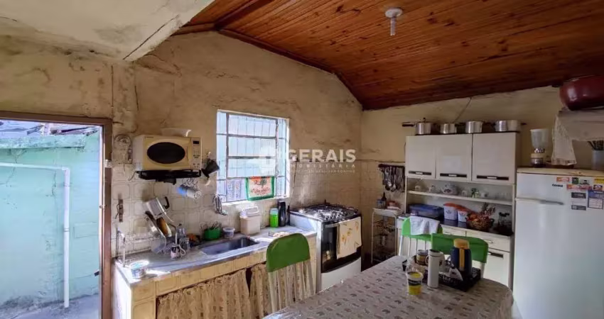 Casa à venda, 3 quartos, 1 vaga, centro - divinópolis/mg