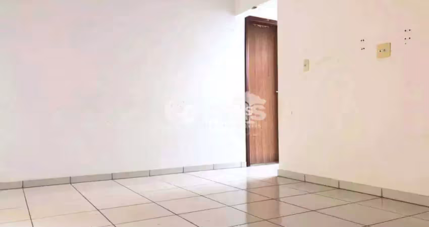 Casa à venda, 2 quartos, 3 vagas, quintino - divinópolis/mg