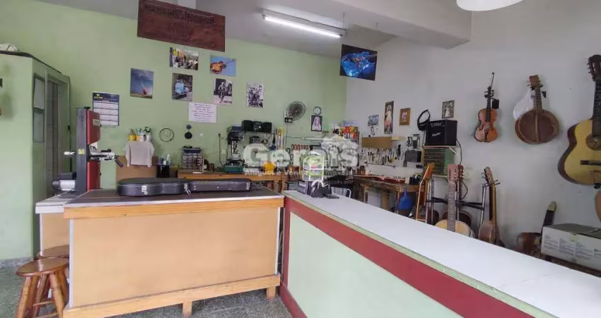 Casa com 3 quartos à venda no Centro, Divinópolis 