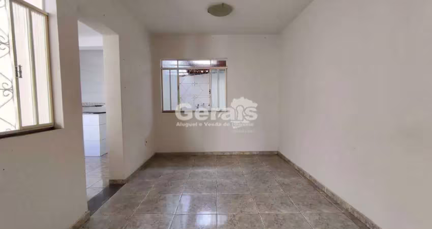 Casa à venda, 2 quartos, 1 vaga, bom pastor - divinópolis/mg