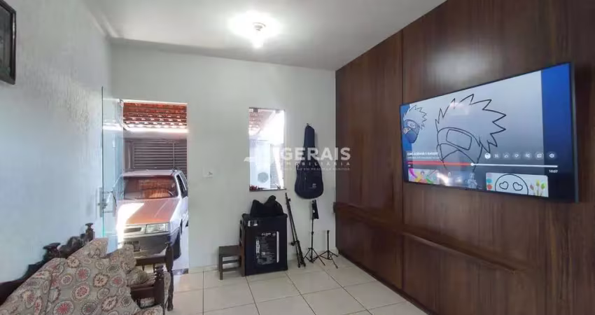 Casa à venda, 3 quartos, 1 suíte, 2 vagas, belvedere - divinópolis/mg