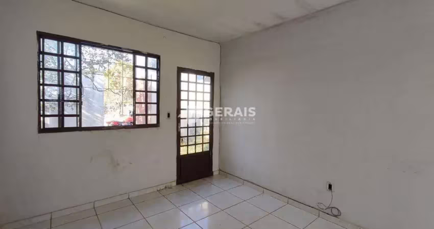 Casa à venda, 2 quartos, 1 vaga, candides - divinópolis/mg