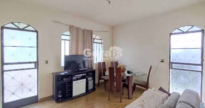 Casa à venda, 4 quartos, 2 vagas, interlagos - divinópolis/mg