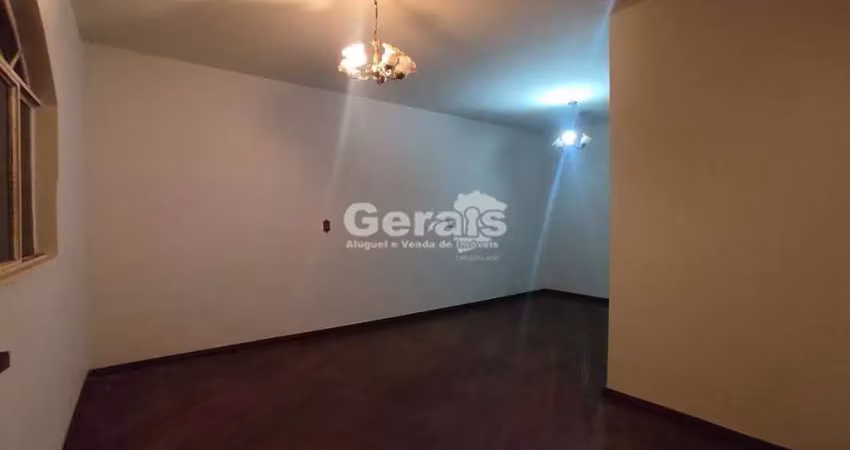 Casa à venda, 3 quartos, 2 vagas, sagrada familia - divinópolis/mg