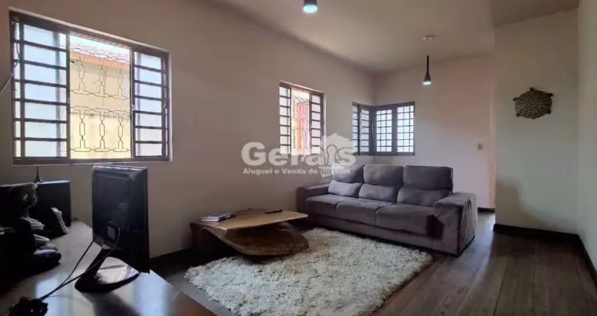 Casa à venda, 4 quartos, 1 suíte, 2 vagas, são josé - divinópolis/mg