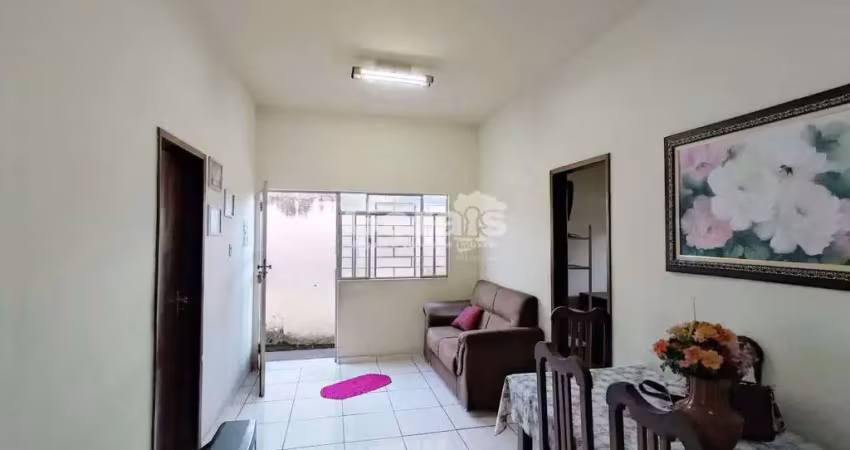 Casa com 3 quartos à venda no Centro, Divinópolis 