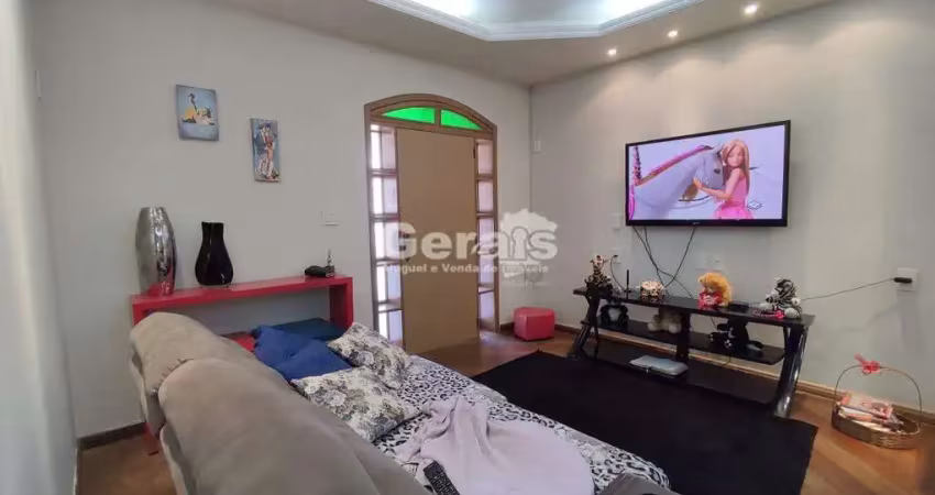 Casa à venda, 5 quartos, 1 suíte, 1 vaga, carmo do cajuru - divinópolis/mg